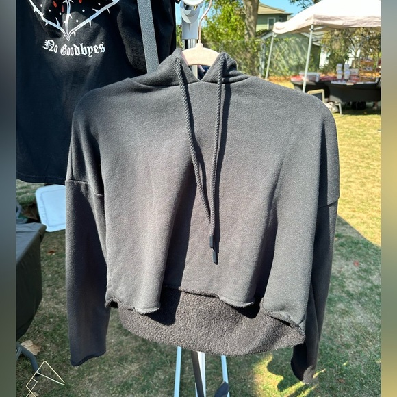 aerie Sweaters - Aerie Cropped Black Hoodie Size XS
